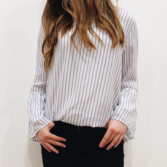 Zara Tops - Women’s ZARA stripped blouse SzL